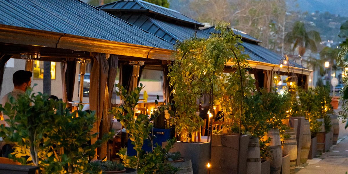 The bouchon terrace in the evening.